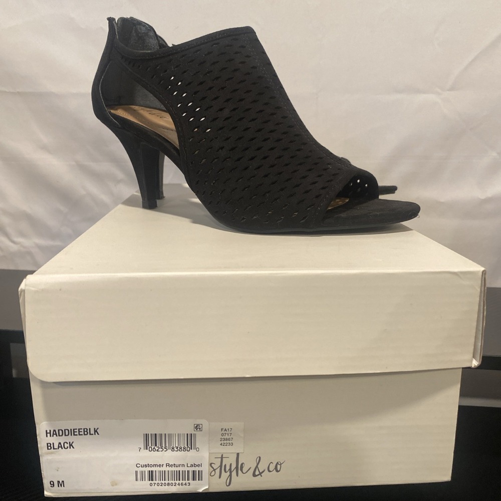 Style & Co BLACK Suede 'Haddie' Open Toe back Zipper Heels shoes Size 9 M